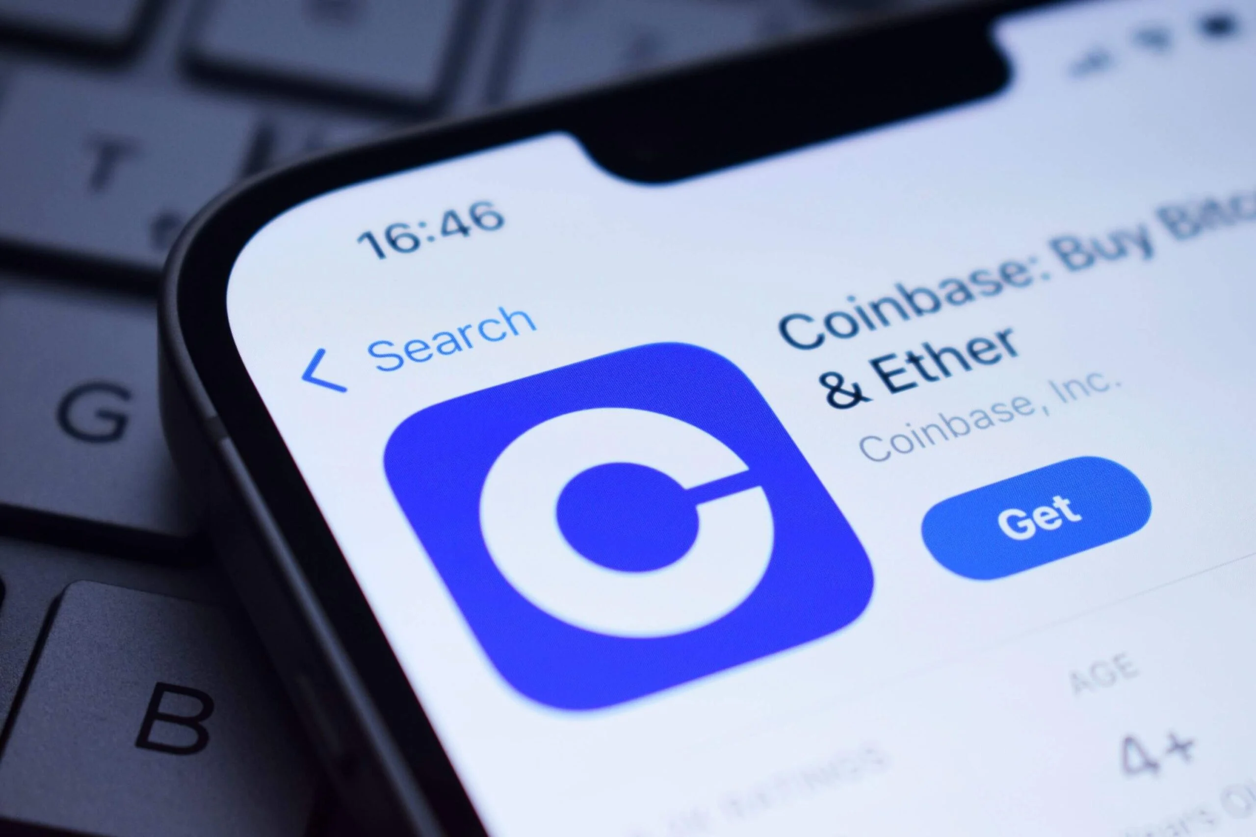Coinbase Ventures Dominates Crypto VC Landscape Amidst Significant Market Contraction in H1 2026