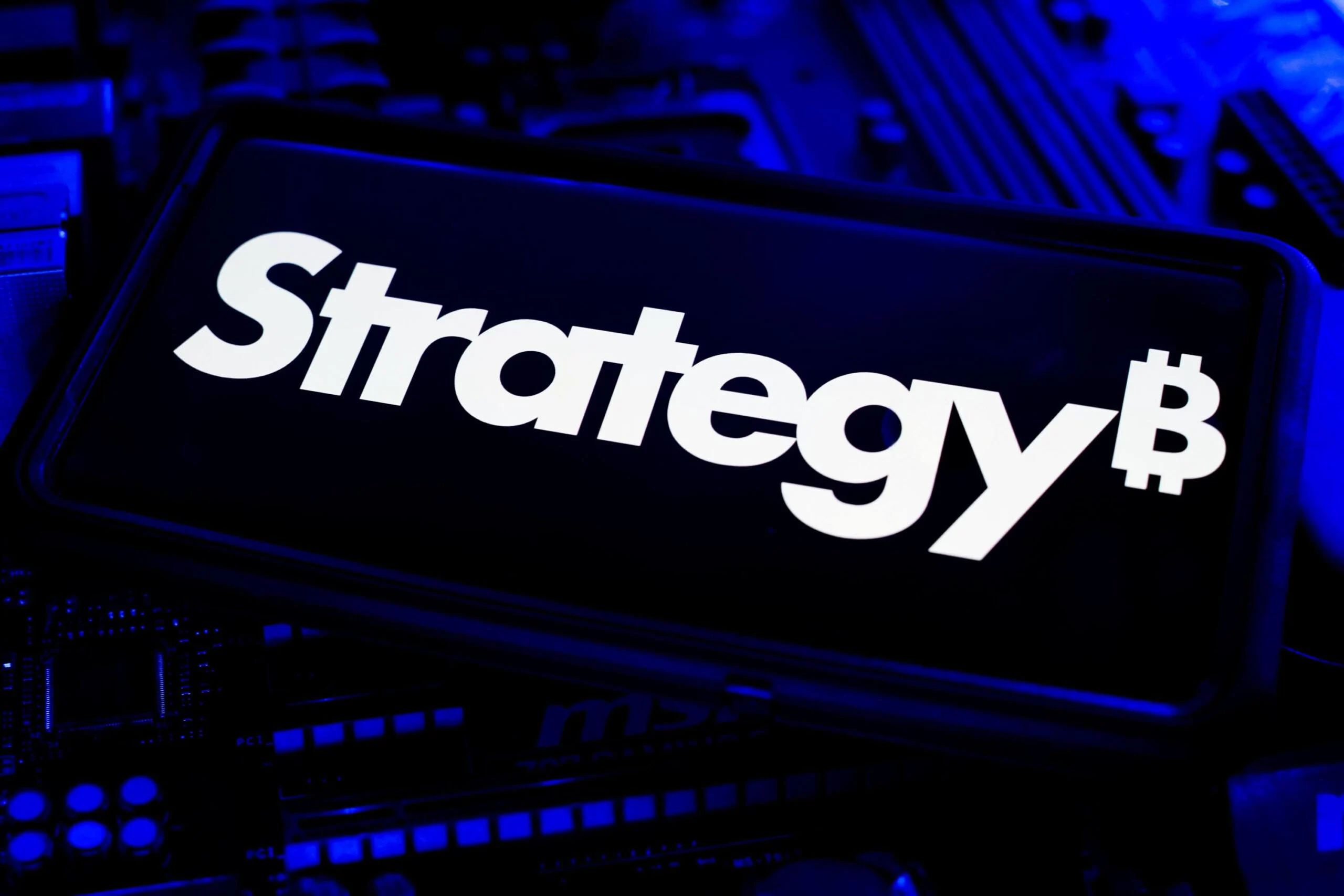 MicroStrategy Divests $333.7 Million in MSTR Shares to Bolster Liquidity and Fund Shareholder Initiatives