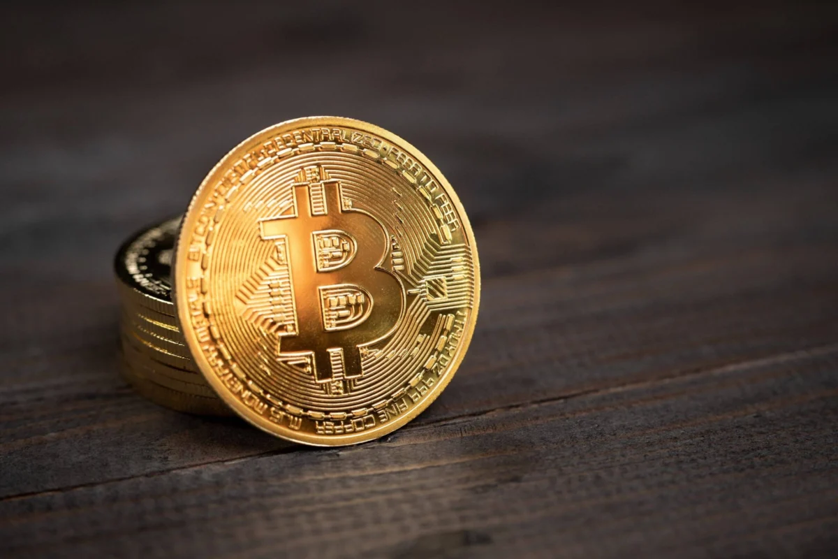 Bitcoin Price Stalls Above $77,000 Amidst Critical On-Chain and Technical Barriers