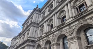 UK Sanctions Target Global Crypto Networks and Financial Infrastructure Powering the Russian Wartime Economy