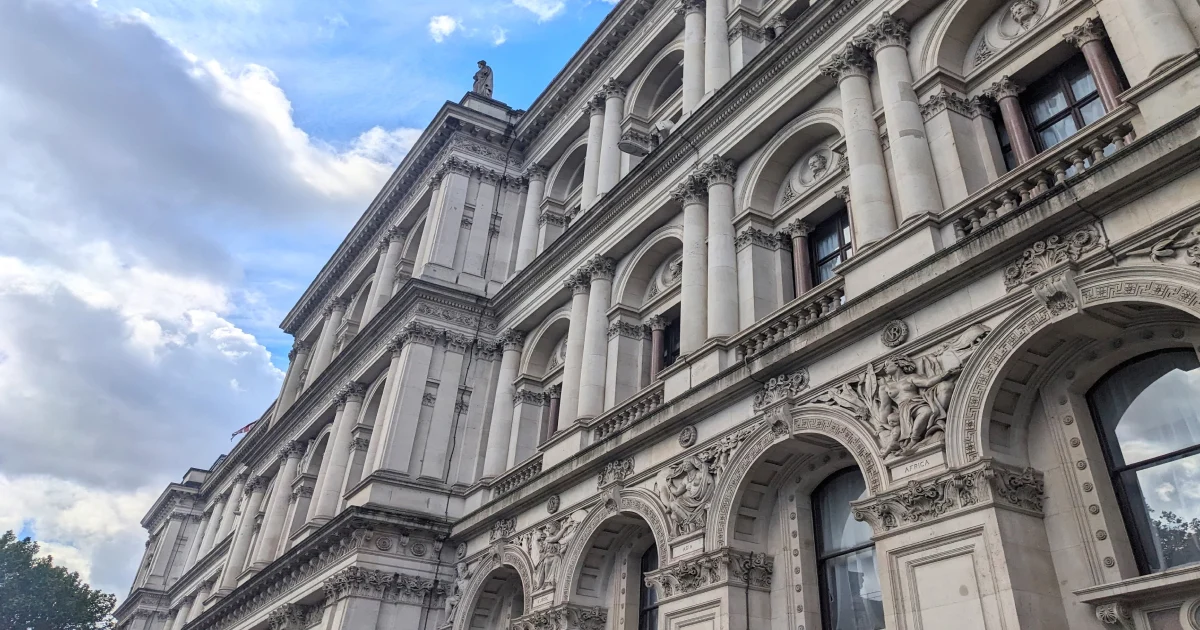 UK Sanctions Target Massive Crypto Laundering and Russian War Finance Infrastructure
